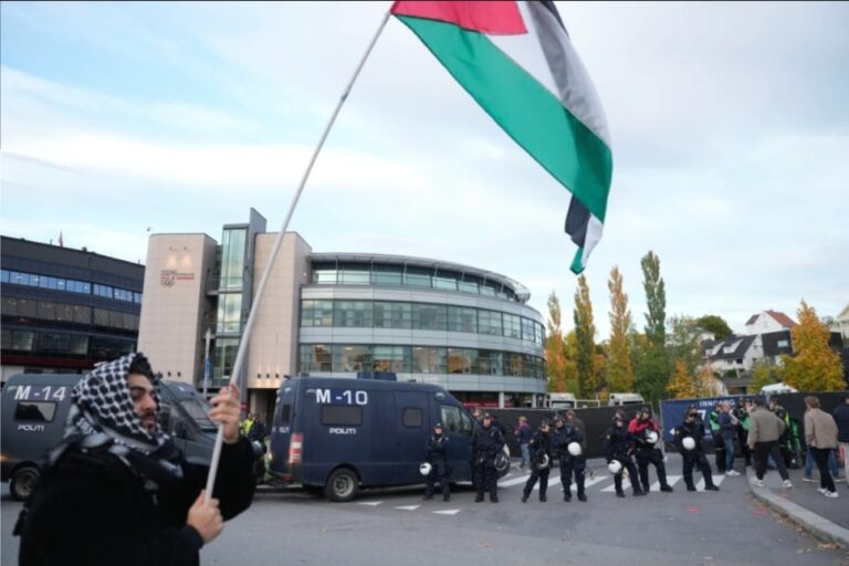 Screenshot_20251011_211326_Chrome