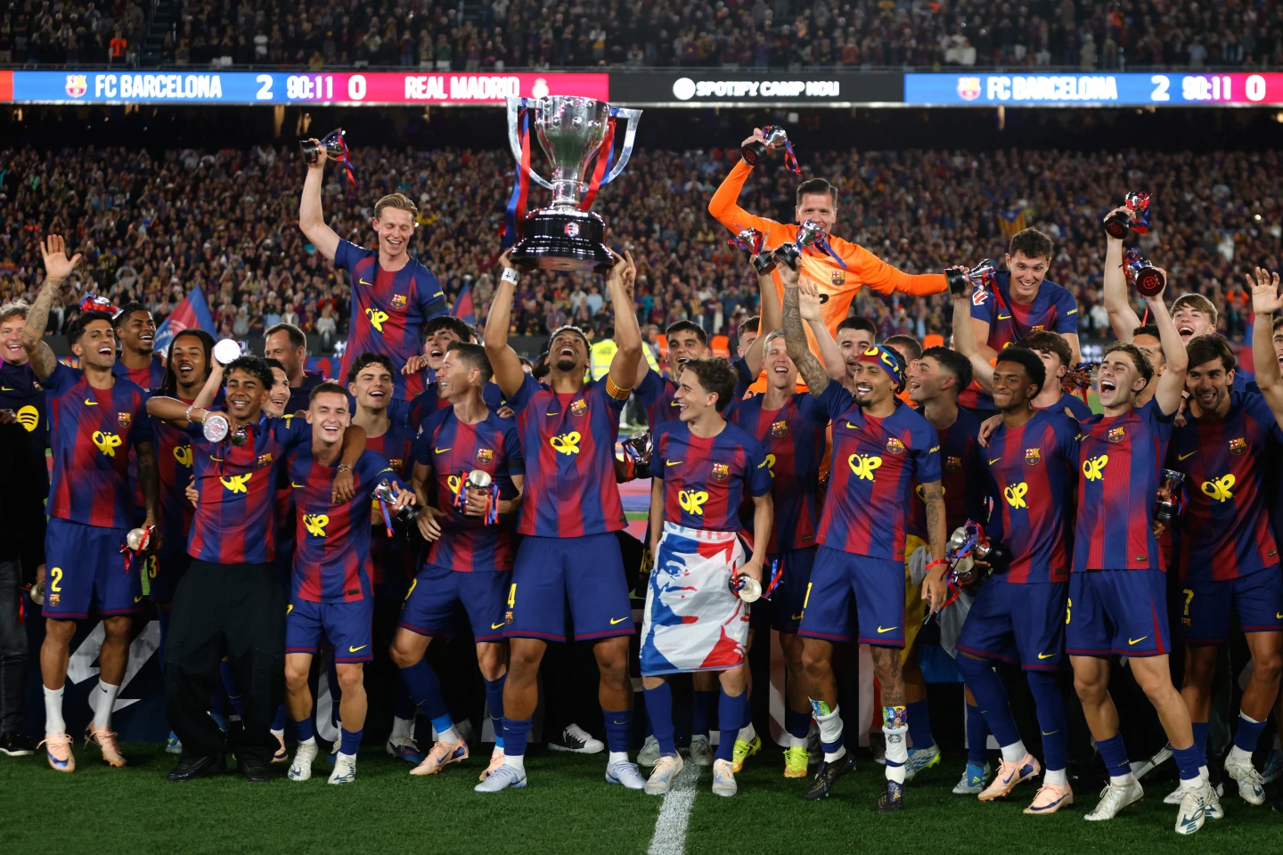 "¡Rey de España! El Barcelona vence al Madrid y se proclama campeón de La Liga"