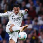 Abucheos a Kylian Mbappé y Vinícius, Florentino Pérez elecciones anticipadas Real Madrid, multa a Fede Valverde y Tchouaméni, resultado Real Madrid vs Oviedo 2026.