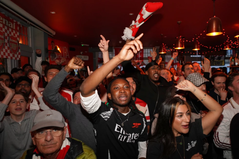 El Arsenal se corona campeón de la Premier League tras 22 años