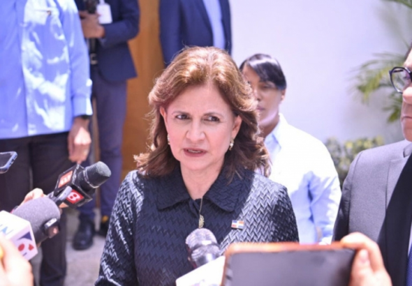 Vicepresidenta Raquel Pena reconoce en Santiago las fallas de los protocolos estatales frente a los feminicidios en la Republica Dominicana.