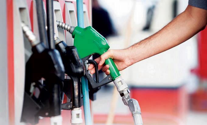 Gobierno mantiene congelados los combustibles y baja precios del kerosene, avtur y fuel oíl