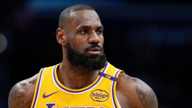 LeBron James dejará a los Lakers y jugará con otro equipo en la temporada 2026-27