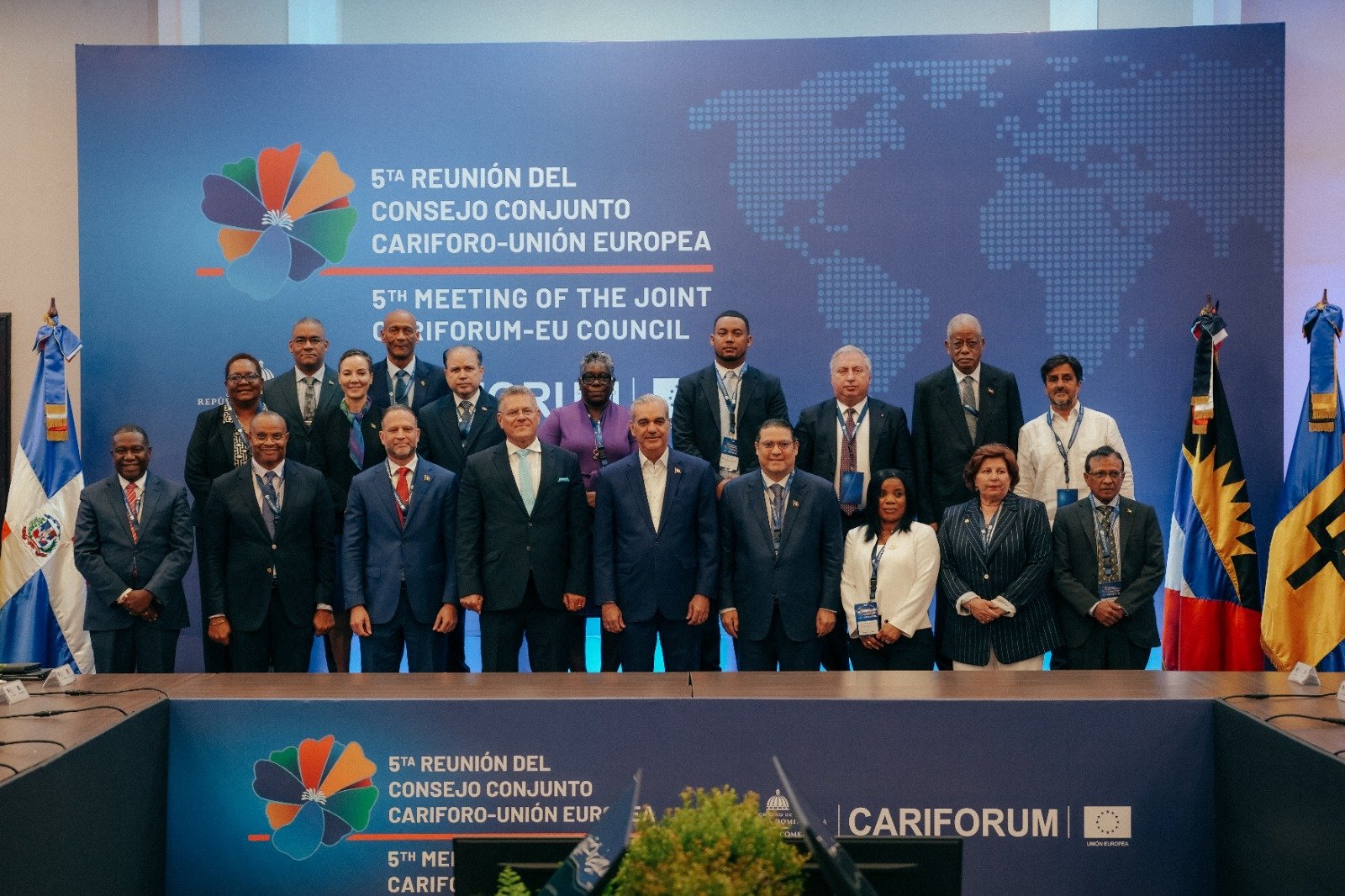 Presidente Abinader llama a fortalecer la integración regional y a impulsar una implementación más práctica y efectiva del Acuerdo CARIFORO–Unión Europea