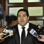 Doctor José Alberto Ortiz abogado COD, Garibaldy Bautista softbol, levantar embargo federaciones suspendidas, juzgado civil Distrito Nacional, crisis Comité Olímpico Dominicano, Noticias en Línea RD deportes.