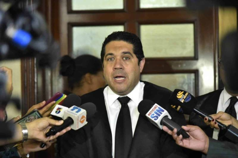 Doctor José Alberto Ortiz abogado COD, Garibaldy Bautista softbol, levantar embargo federaciones suspendidas, juzgado civil Distrito Nacional, crisis Comité Olímpico Dominicano, Noticias en Línea RD deportes.