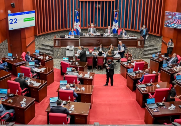 Senado dominicano envía a comisión bicameral proyecto de ley económico del Ejecutivo; aprueba Instituto del Casabe y patrimonio de la muñeca sin rostro