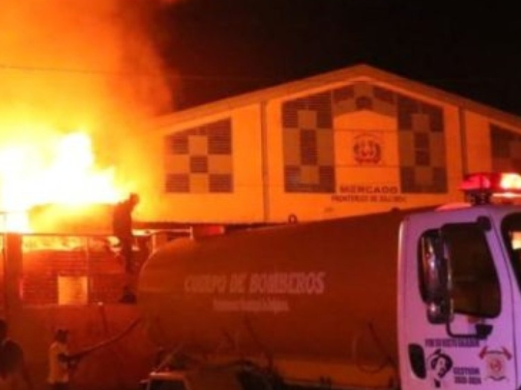 Muere niño incendio apartamento Airbnb Barahona