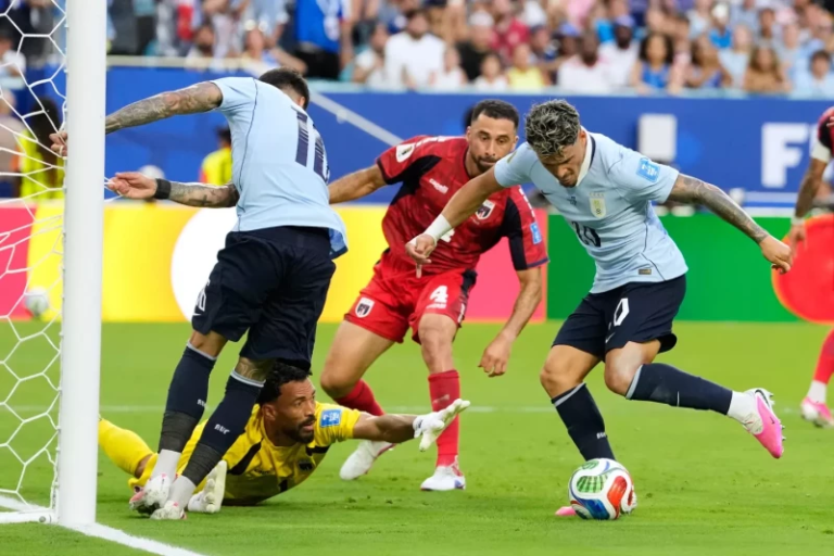 Uruguay se resigna a otro empate, mientras Cabo Verde festeja otro punto y gol histórico