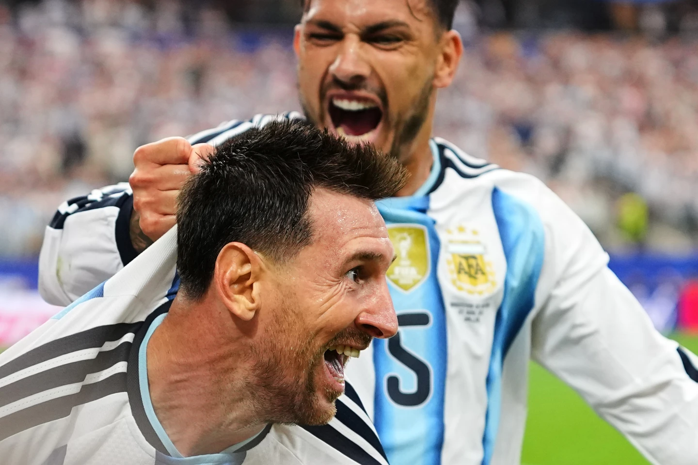 ¡Histórico! Messi rompe récord de goles en el aniversario de Maradona