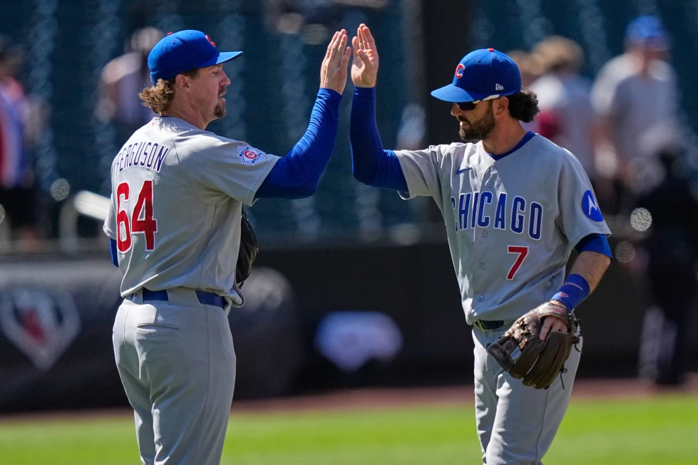 Cachorros aplastan 10-3 a los Mets con Grand Slam de Dansby Swanson