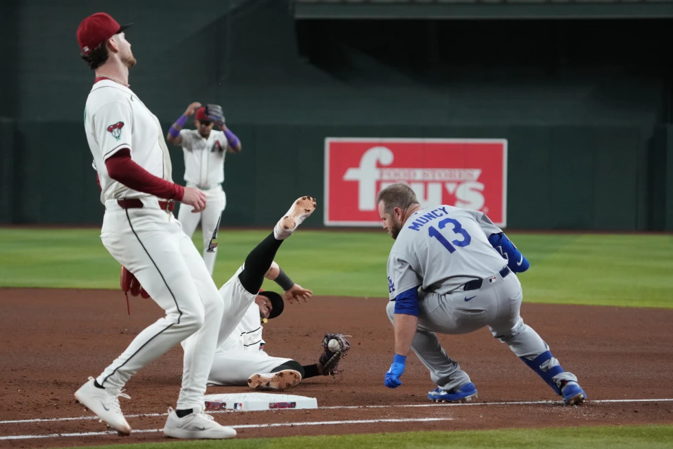 Choque Ildemaro Vargas Max Muncy.