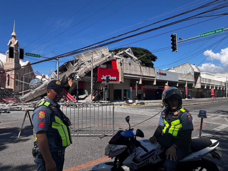 Terremoto de 7.8 en Filipinas