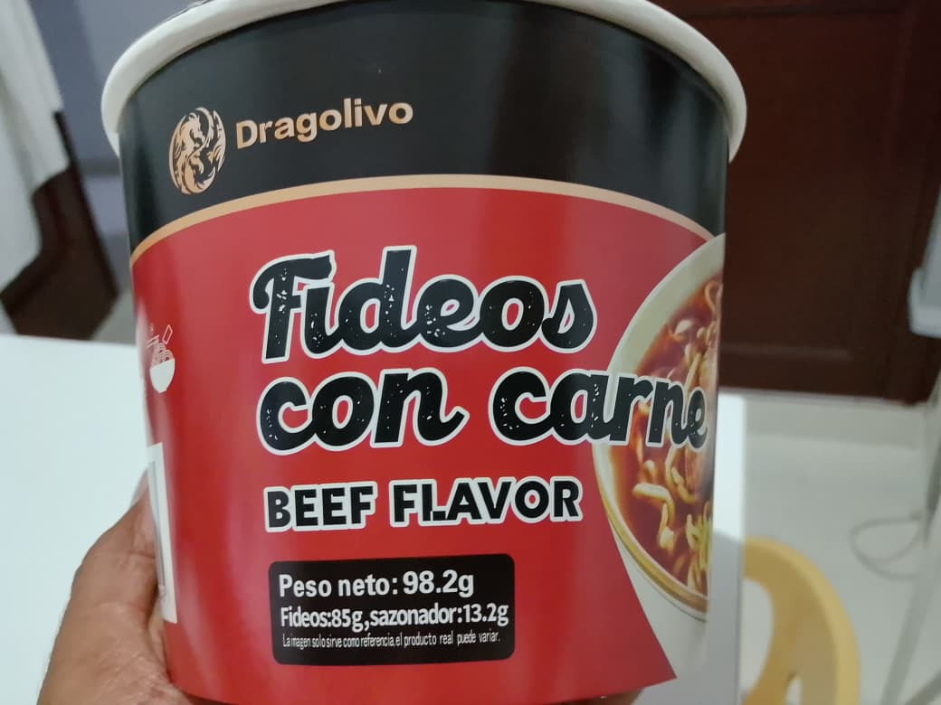 Fideos instantáneos Dragolivo.