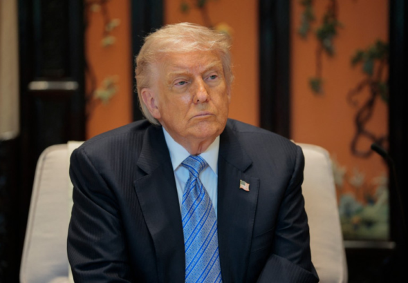 El presidente Donald Trump anuncia acuerdo con Iran para poner fin a la guerra y reabrir canales comerciales para Noticias en Línea RD.