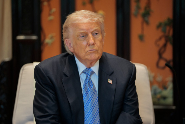 El presidente Donald Trump anuncia acuerdo con Iran para poner fin a la guerra y reabrir canales comerciales para Noticias en Línea RD.