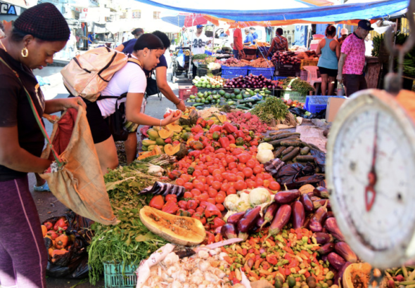 La canasta básica familiar promedió RD$49,268.36 al cierre de mayo.