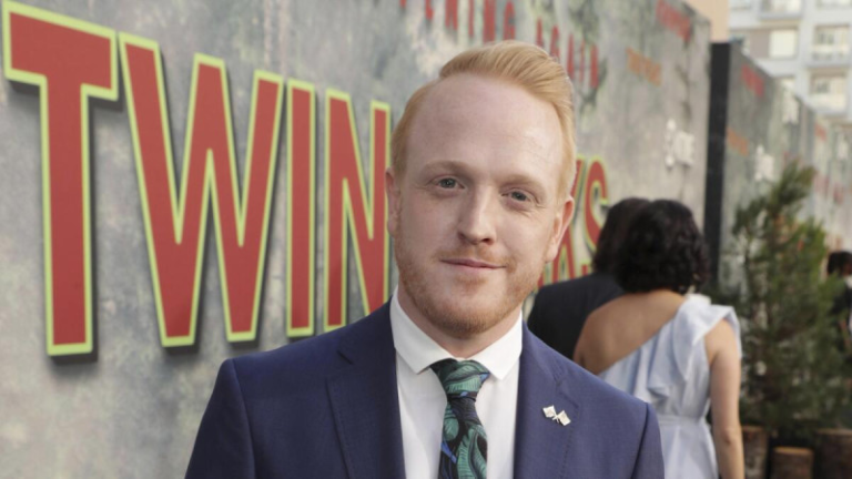 El actor gales Owain Rhys Davies fotografiado durante el estreno de Twin Peaks The Return en la plataforma de Noticias en Línea RD.