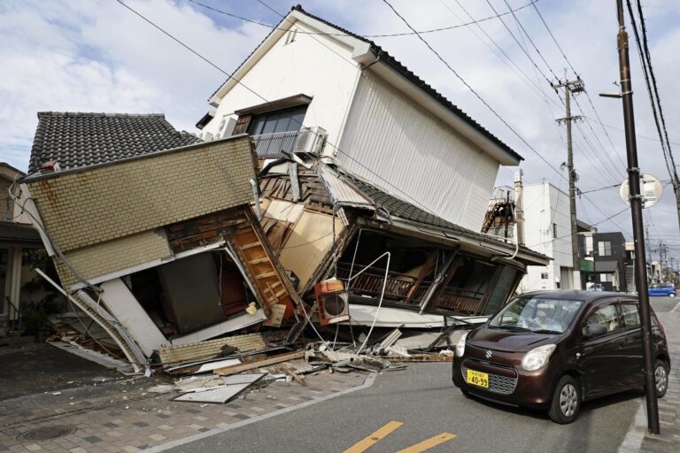 Nuevo terremoto de magnitud 5,8 sacude Japón mientras continúan las labores de rescate en Kumamoto