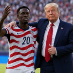 Trump confirma que pidió a la FIFA revisar la tarjeta roja de Balogun antes del duelo ante Bélgica en el Mundial 2026