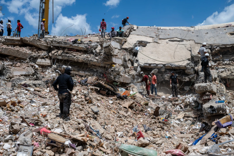 Médicos y agencias humanitarias alertaron en Caracas sobre el riesgo de una epidemia infecciosa tras los terremotos gemelos de Venezuela
