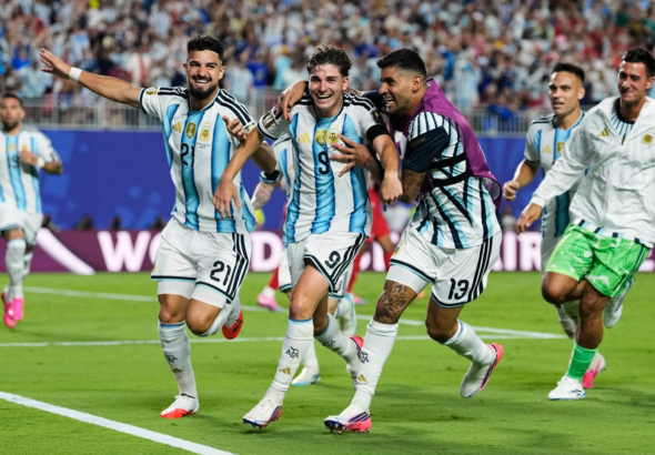Argentina vence 3-1 a Suiza y pasa a semis del Mundial