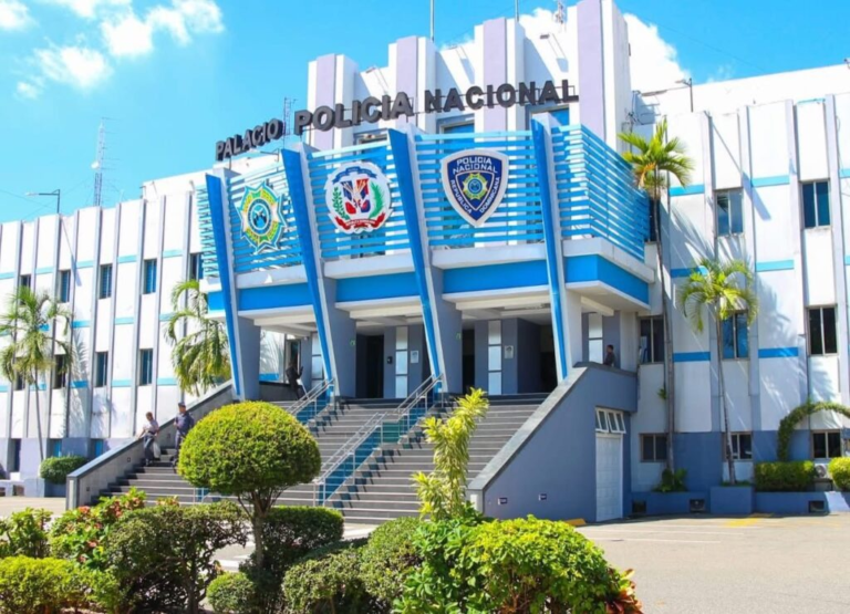 Excomisionados: Reforma policial fracasó y Abinader pagará costo