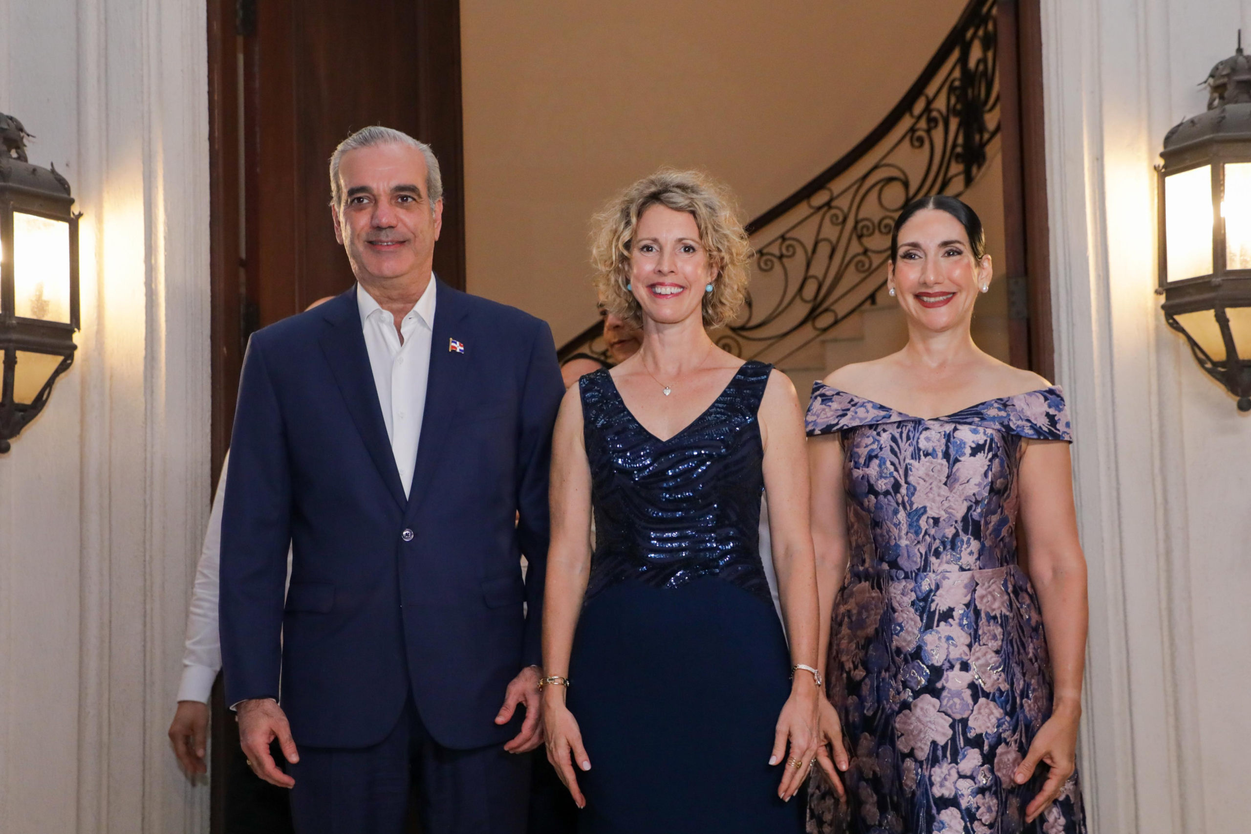 Luis Abinader celebra el Día de la Bastilla con Francia en RD