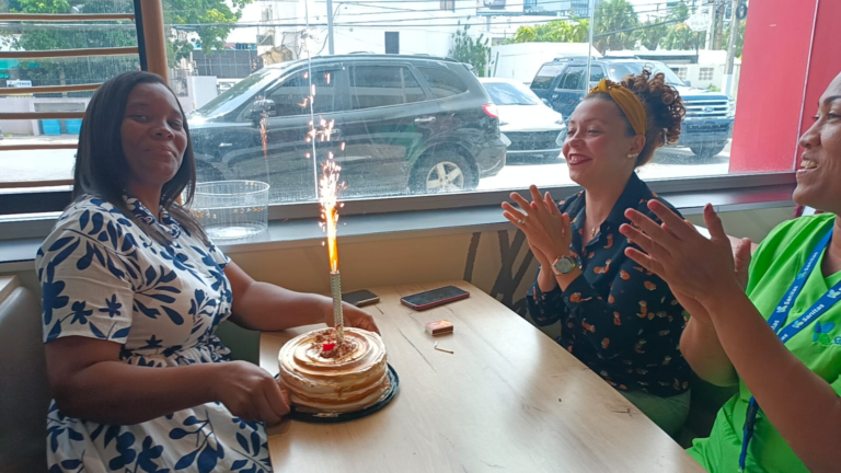Noticias En Línea RD felicita a su fiel seguidora Glady Sánchez por su cumpleaños