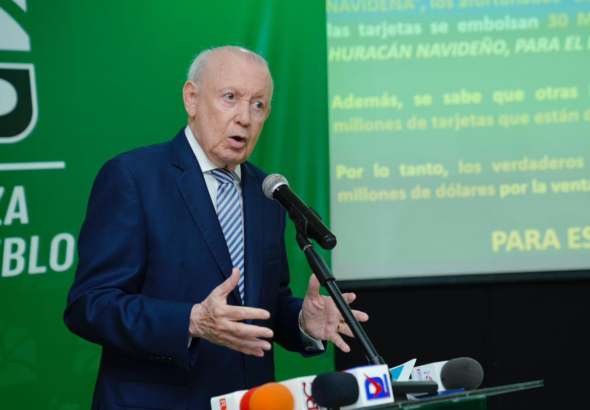 Datos del Gobierno sobre pobreza se contradicen, según Rafael Alburquerque