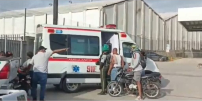 Accidente en km 17 autopista Duarte deja heridos y gran taponamiento