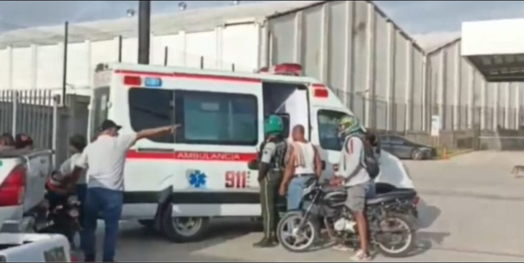 Accidente en km 17 autopista Duarte deja heridos y gran taponamiento
