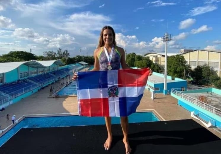 Victoria Garza da a RD historica medalla en clavados en JCC 2026