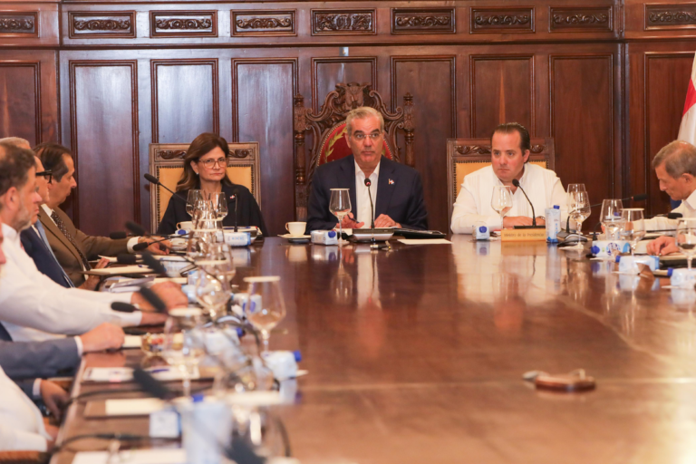 Gobierno aprueba Política Presupuestaria 2027: Priorizan salud, educación e infraestructura con la Meta RD 2036