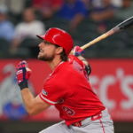 Rangers vencen 8-3 a Angels con jonrón de Alejandro Osuna