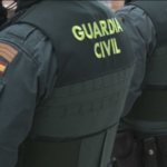Caos en España: Un dominicano desata el terror en el aeropuerto de Barcelona al lanzar mochila y gritar consignas islamistas