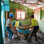 Adiós a los pisos de tierra: Cementeras invierten RD$38 millones en hogares de escasos recursos