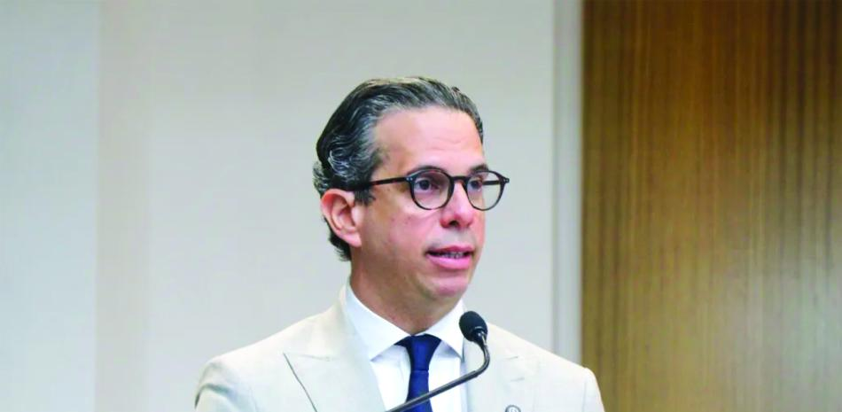 "Con cabeza fría": El Conep advierte sobre los peligros de aprobar leyes a la carrera en el Congreso