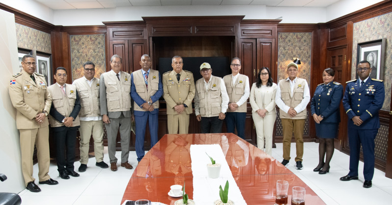 Reunión del Observatorio de Políticas Migratorias con el director general de Migración, Luis Rafael Lee Ballester.