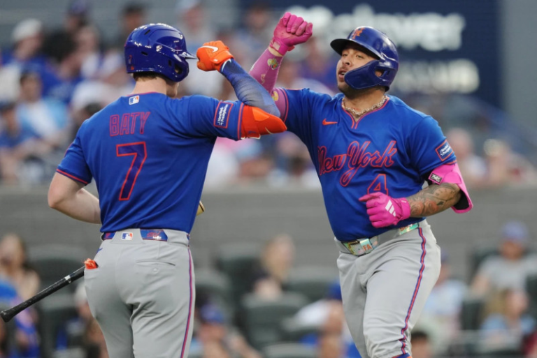 Poder caribeño en Toronto: Álvarez y Torrens guían con cuadrangulares la blanqueada de los Mets