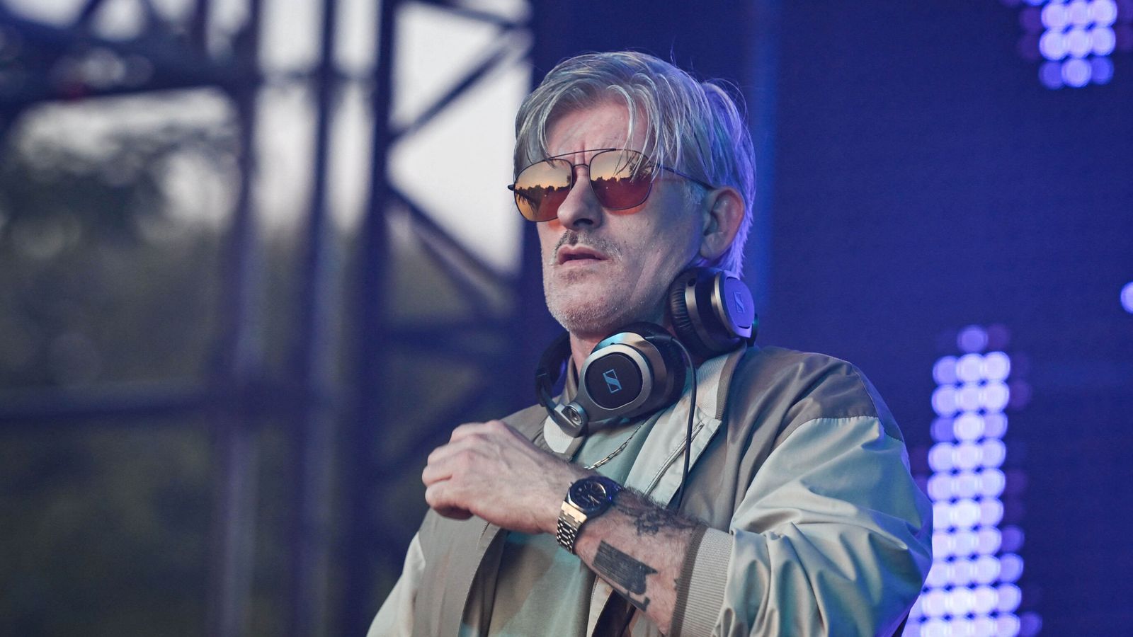 Muere el DJ francés Kavinsky a los 50 años; investigan las causas de su fallecimiento