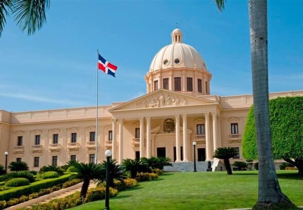 Abinader designa nueva directora del INAIPI y realiza cambios en consulados y Migración