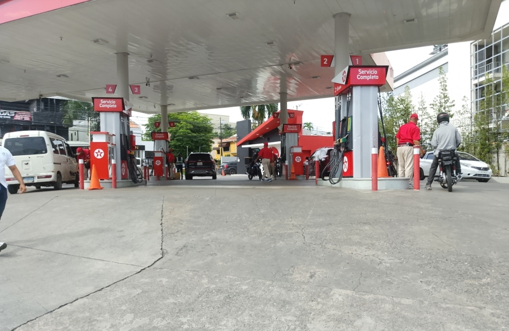 Editorial: El impacto oculto tras el nuevo aumento de los combustibles en RD
