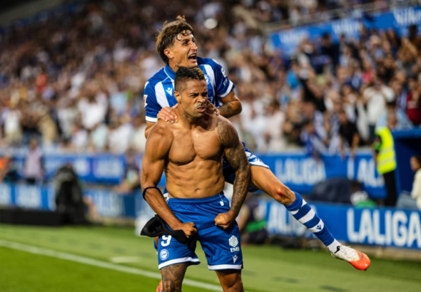 Alavés golea 3-0 al Getafe en el inicio de LaLiga