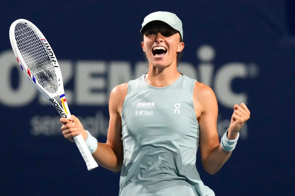 Swiatek y Sabalenka imponen su ley en el Abierto de Cincinnati; el juvenil Joao Fonseca hace historia