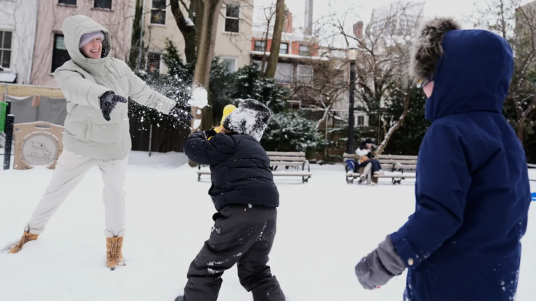 Nueva York se prepara para un invierno 2026-2027 con nieve, hielo y frío extremo