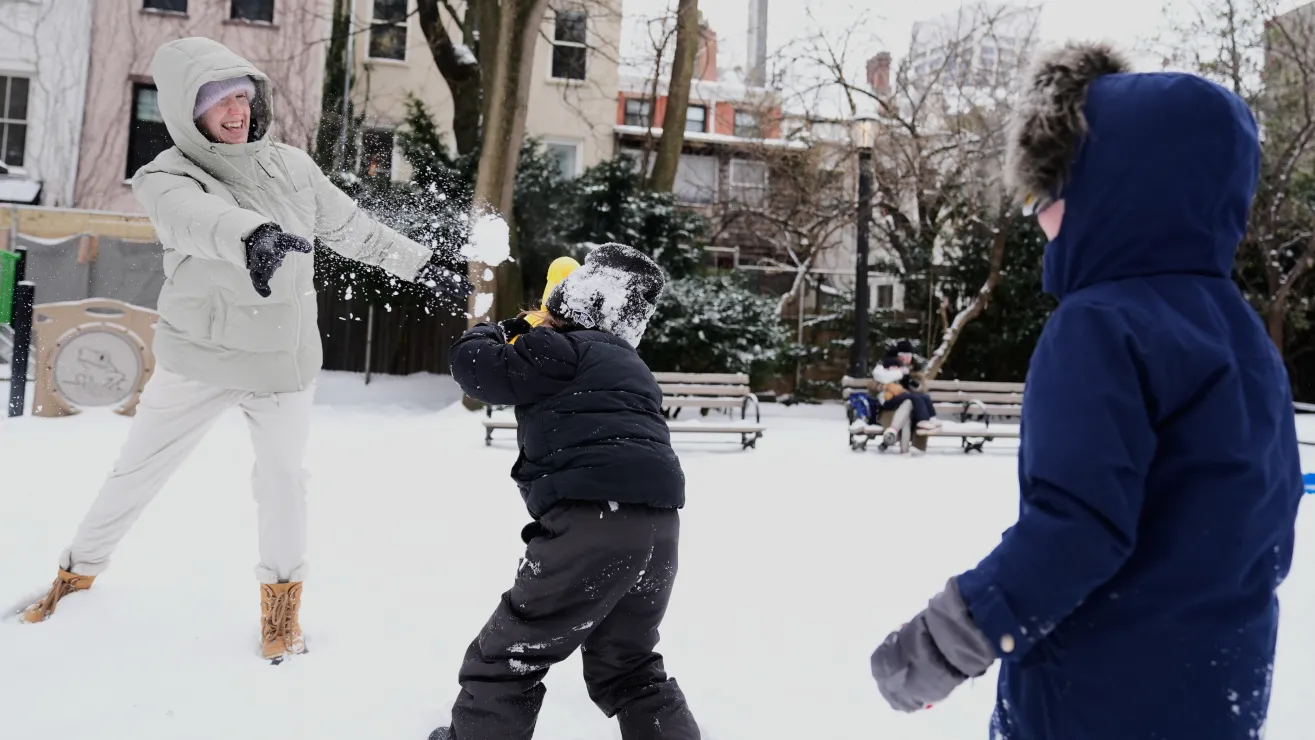 Nueva York se prepara para un invierno 2026-2027 con nieve, hielo y frío extremo