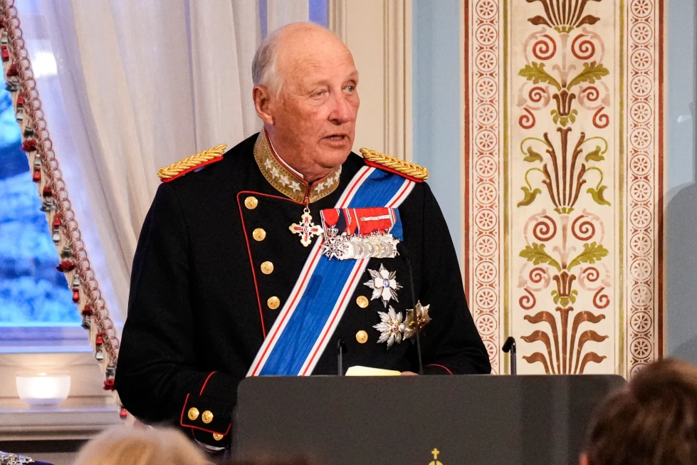 Alarma en la realeza europea: Hospitalizan de urgencia al rey Harald de Noruega por una enfermedad en la sangre