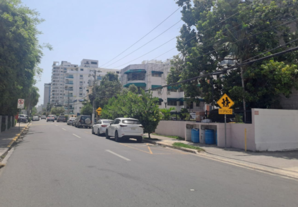¡Fin de semana de puro calor! Alta presión y polvo del Sahara dominarán en RD, pero una onda tropical se acerca para el sábado