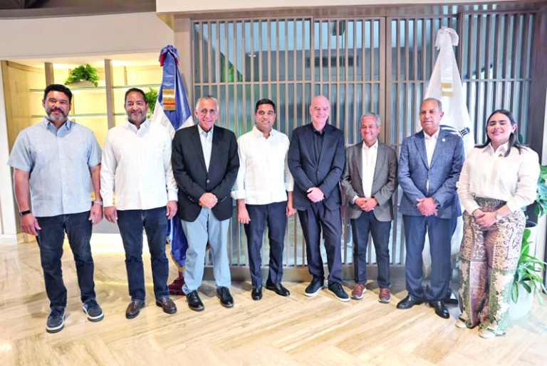 Epicentro del fútbol caribeño: Gianni Infantino aterriza en RD de cara a la histórica cumbre de la CFU en Punta Cana